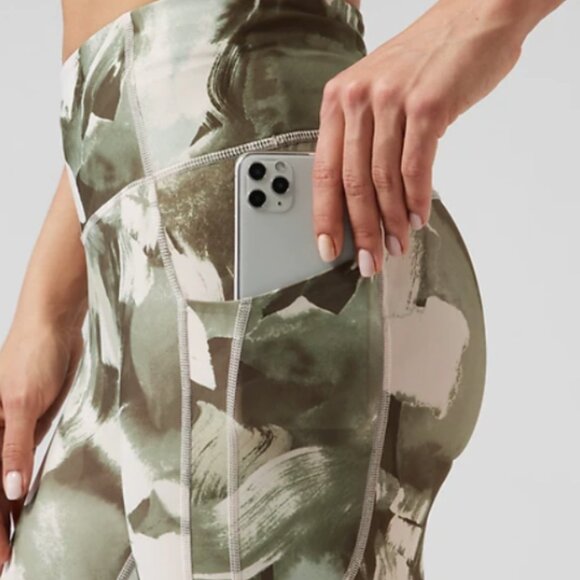 Athleta Women's Ultimate Stash II Capri Small color Painted Energy Olive XS - Picture 2 of 12